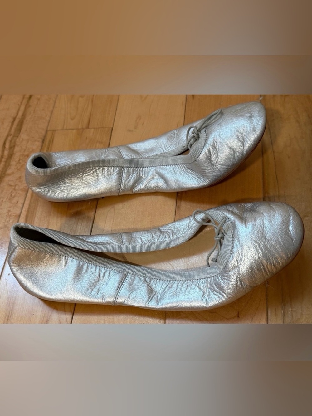 Matta Metallic Silver Ballerina Satin Leather Flats Size 39